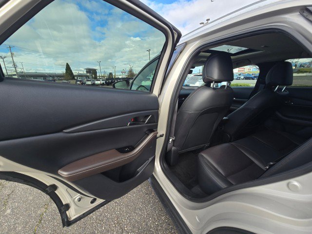 Used 2022 MAZDA CX-30 AWD 2.5 S w/ Premium Package image 19