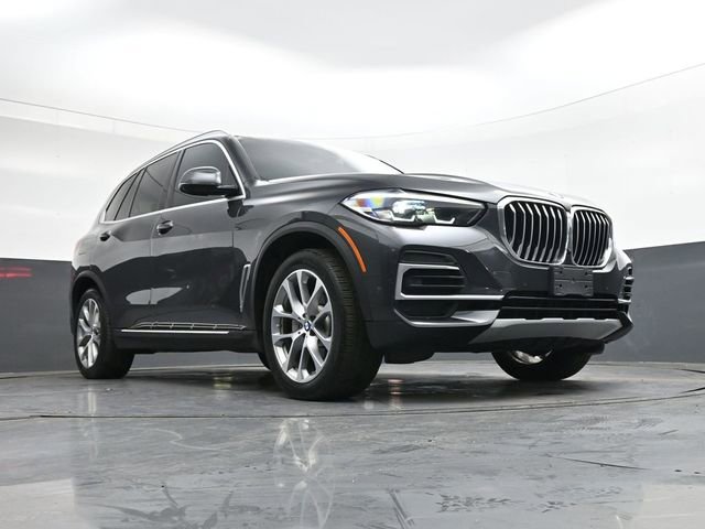 Used 2023 BMW X5 xDrive40i w/ Premium Package image 29