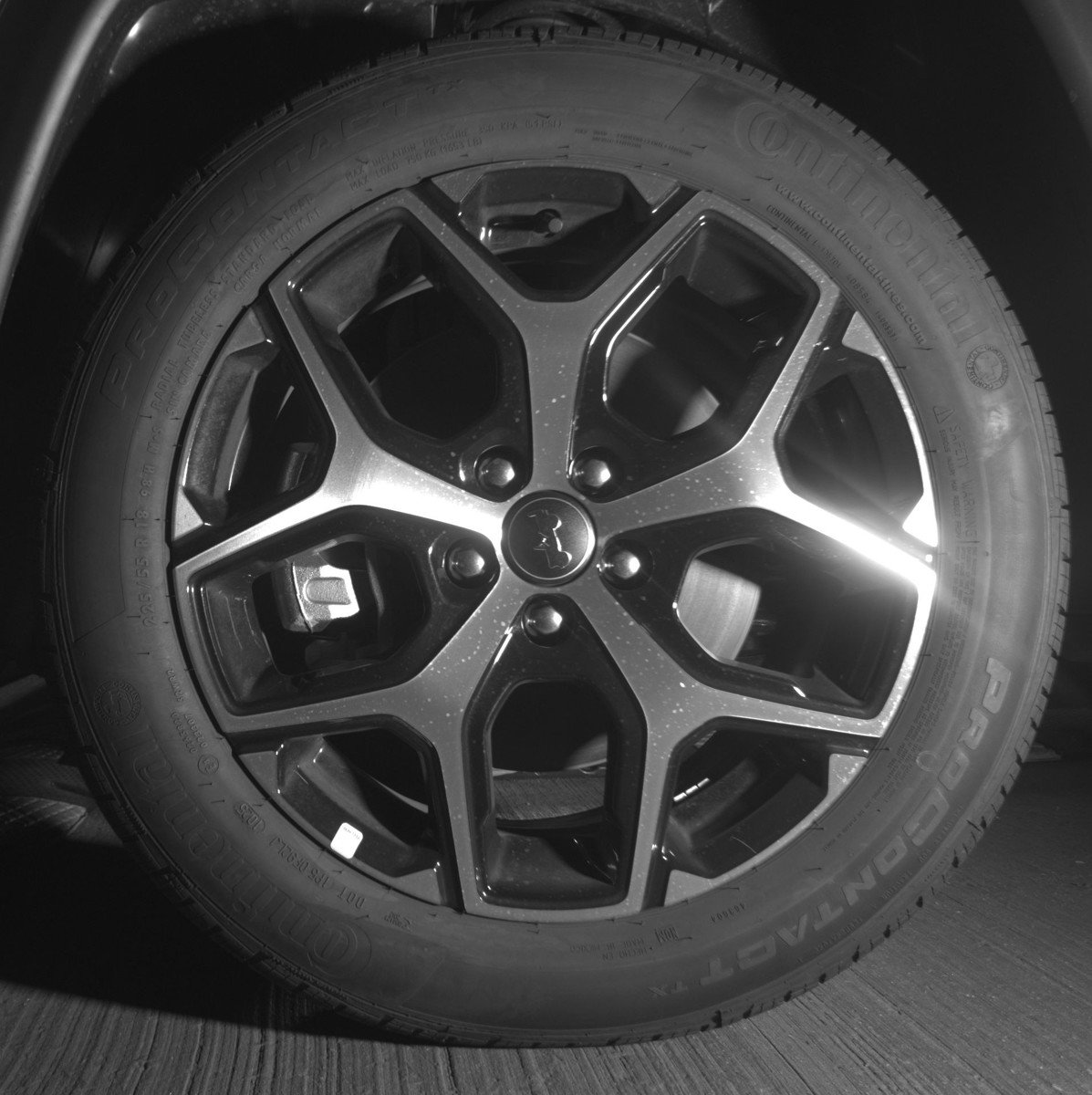 Used 2025 Jeep Compass Limited image 12