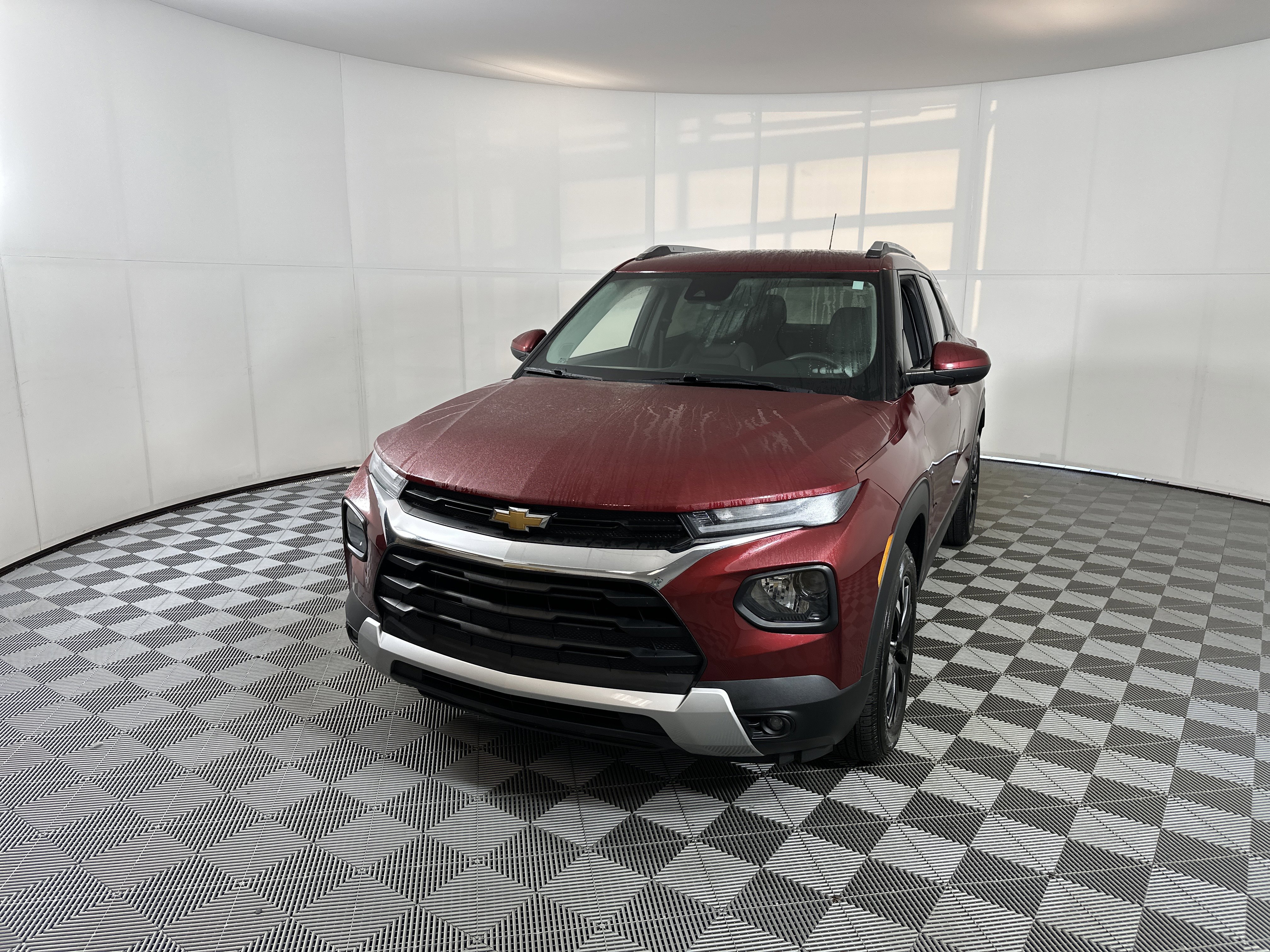 Used 2023 Chevrolet TrailBlazer LT w/ Convenience Package image 2