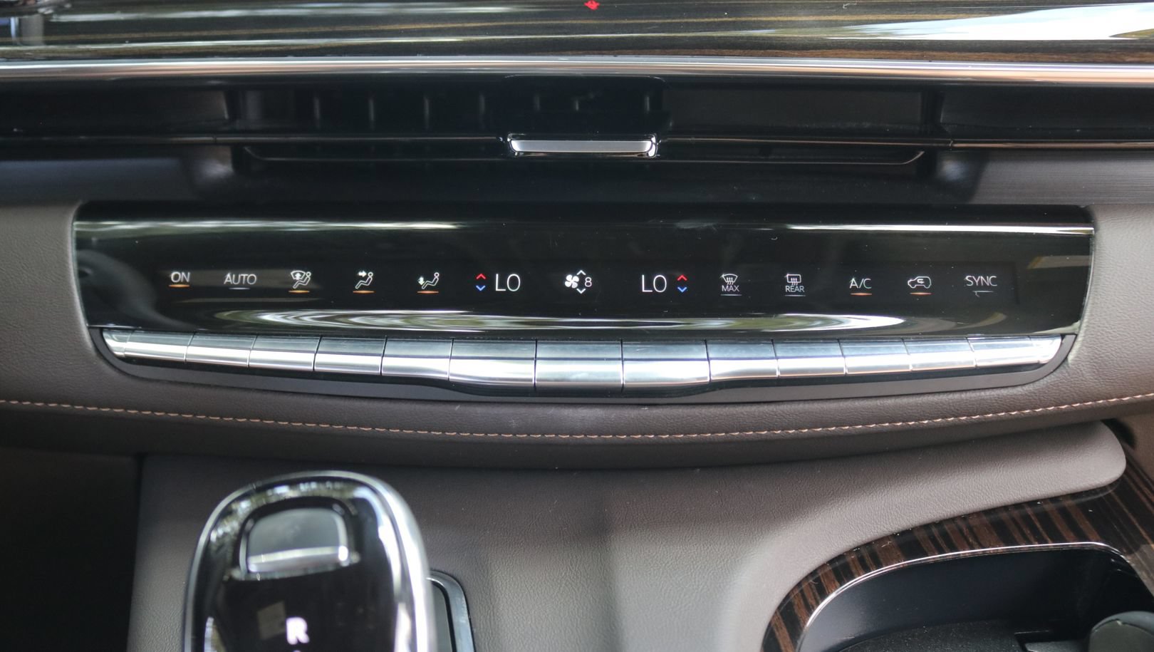 Certified 2023 Cadillac Escalade Premium Luxury RWD image 28