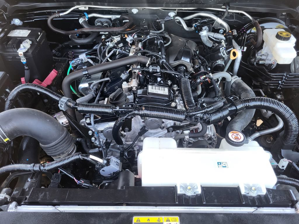 Used 2024 Toyota Tacoma SR AWD/4WD image 32