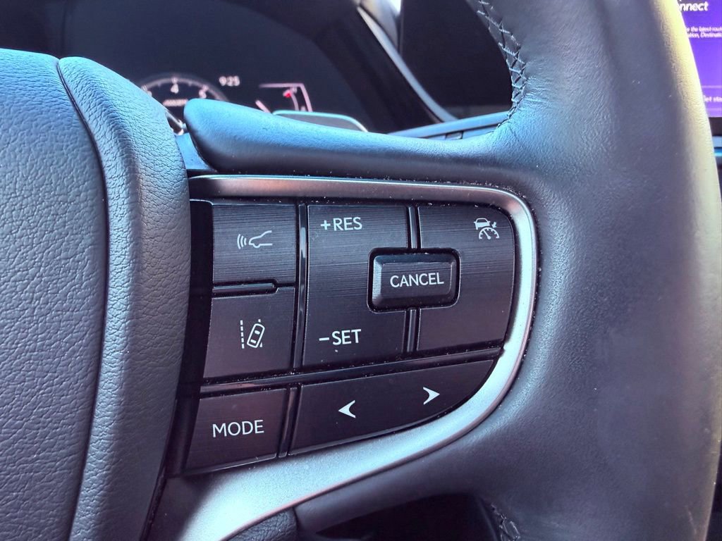 Used 2024 Lexus ES 350 w/ Premium Package image 18