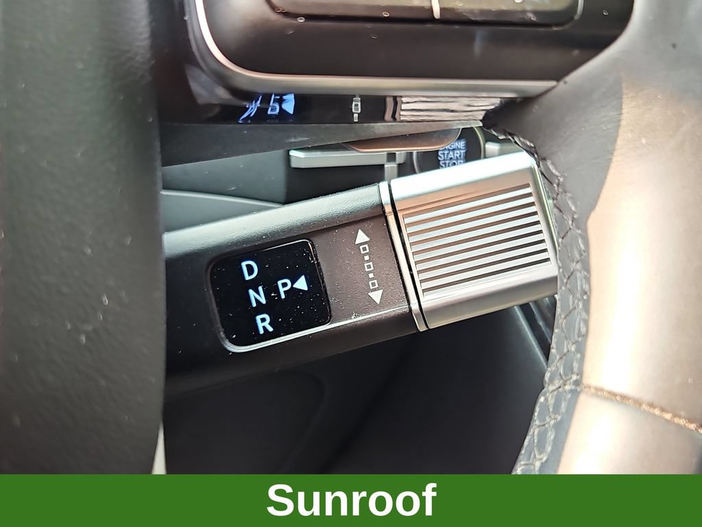Used 2025 Hyundai Santa Fe Limited AWD/4WD image 12