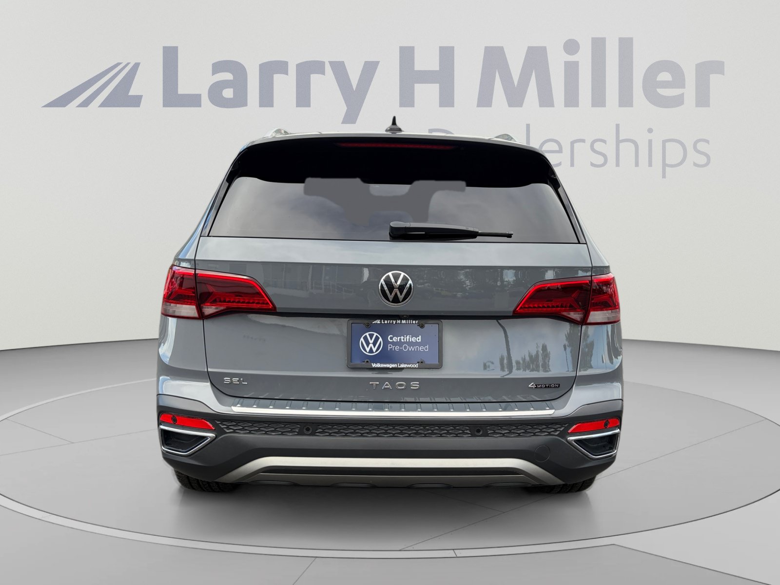 Certified 2023 Volkswagen Taos SEL AWD/4WD image 5