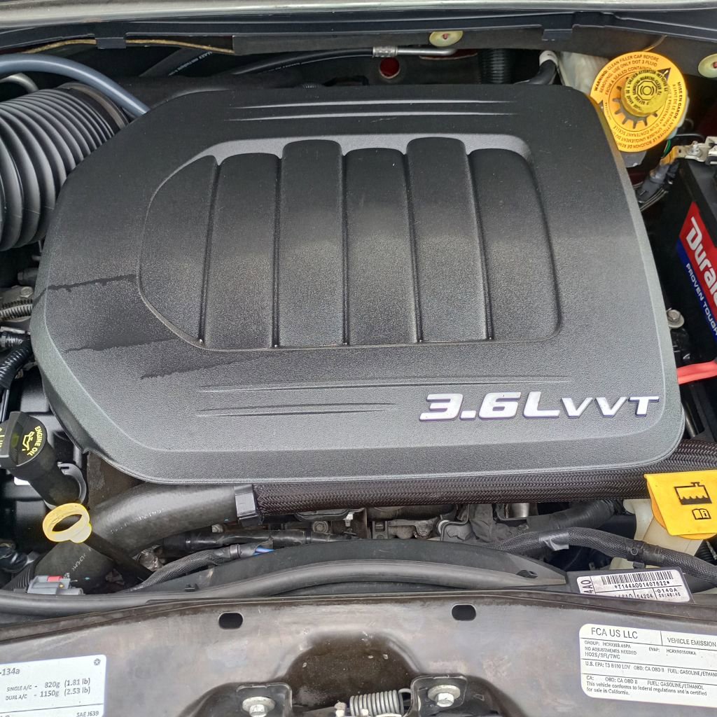 Used 2018 Dodge Grand Caravan SXT w/ Driver Convenience Group image 25