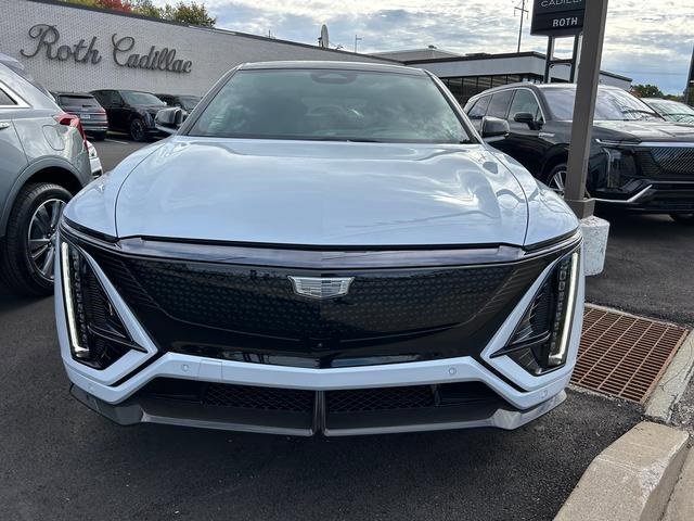 New 2026 Cadillac Lyriq V w/ Exterior Carbon Fiber Package image 8