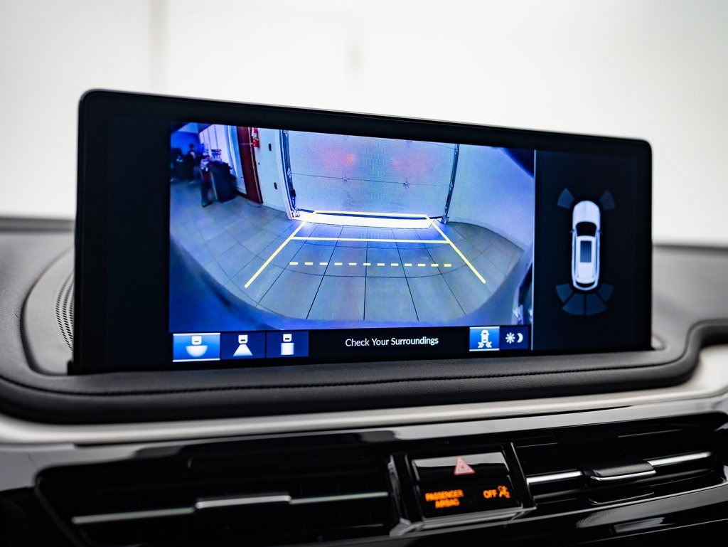 Used 2025 Acura MDX SH-AWD w/ Technology Package image 31