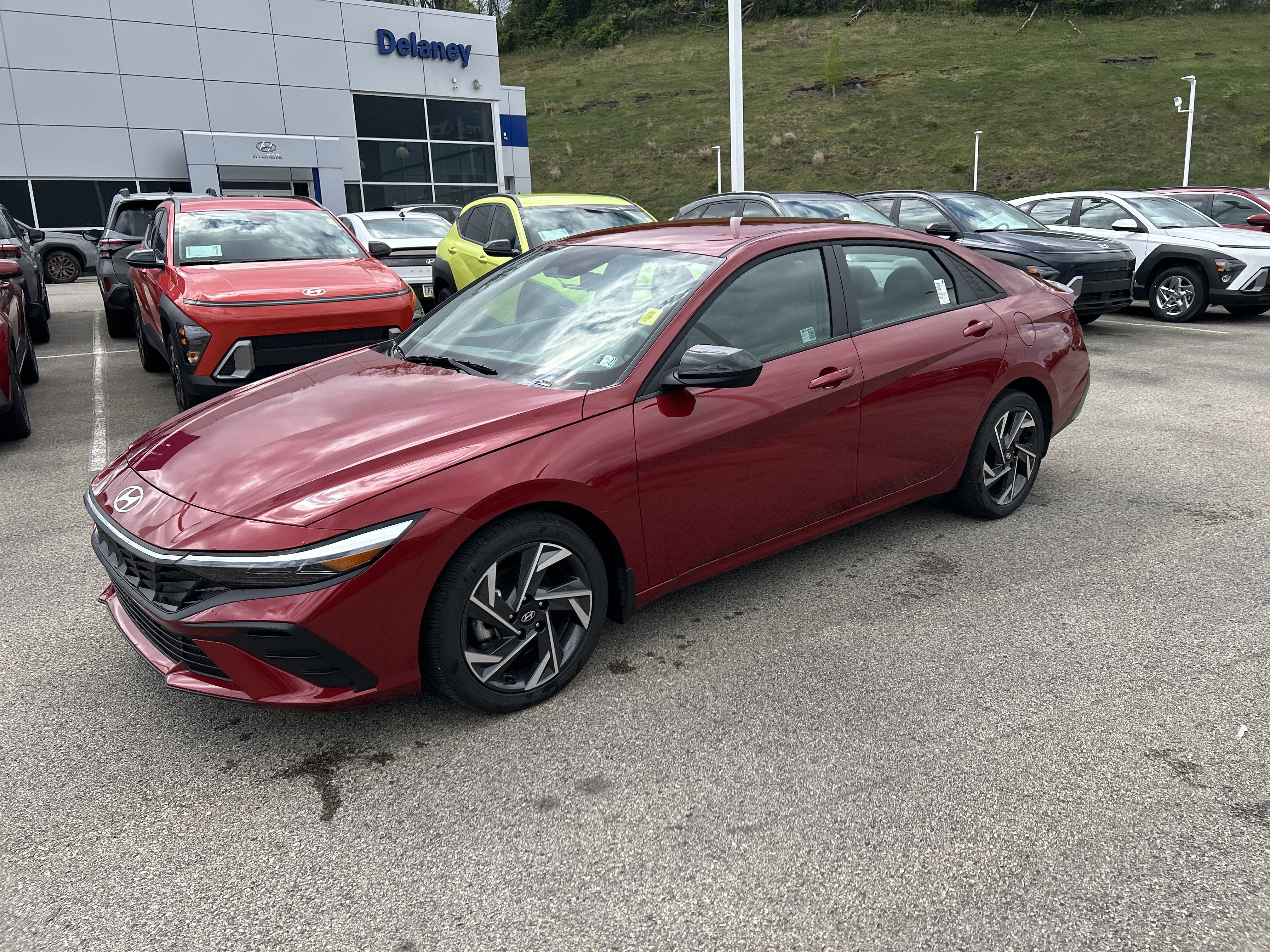 Used 2025 Hyundai Elantra Sport FWD image 22