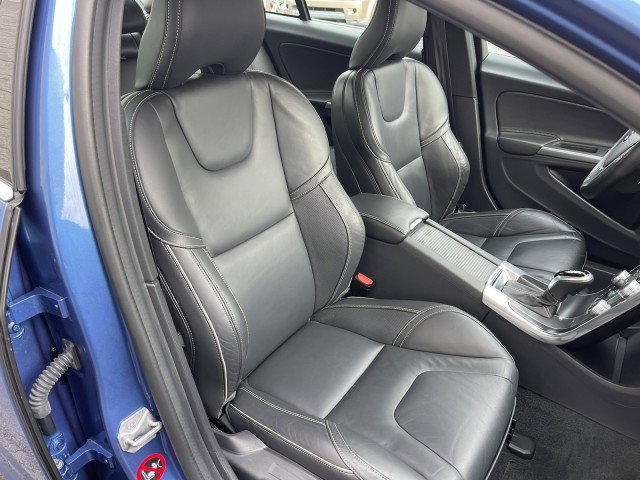 Used 2020 Buick Enclave Premium w/ Surround and Sites Package image 48