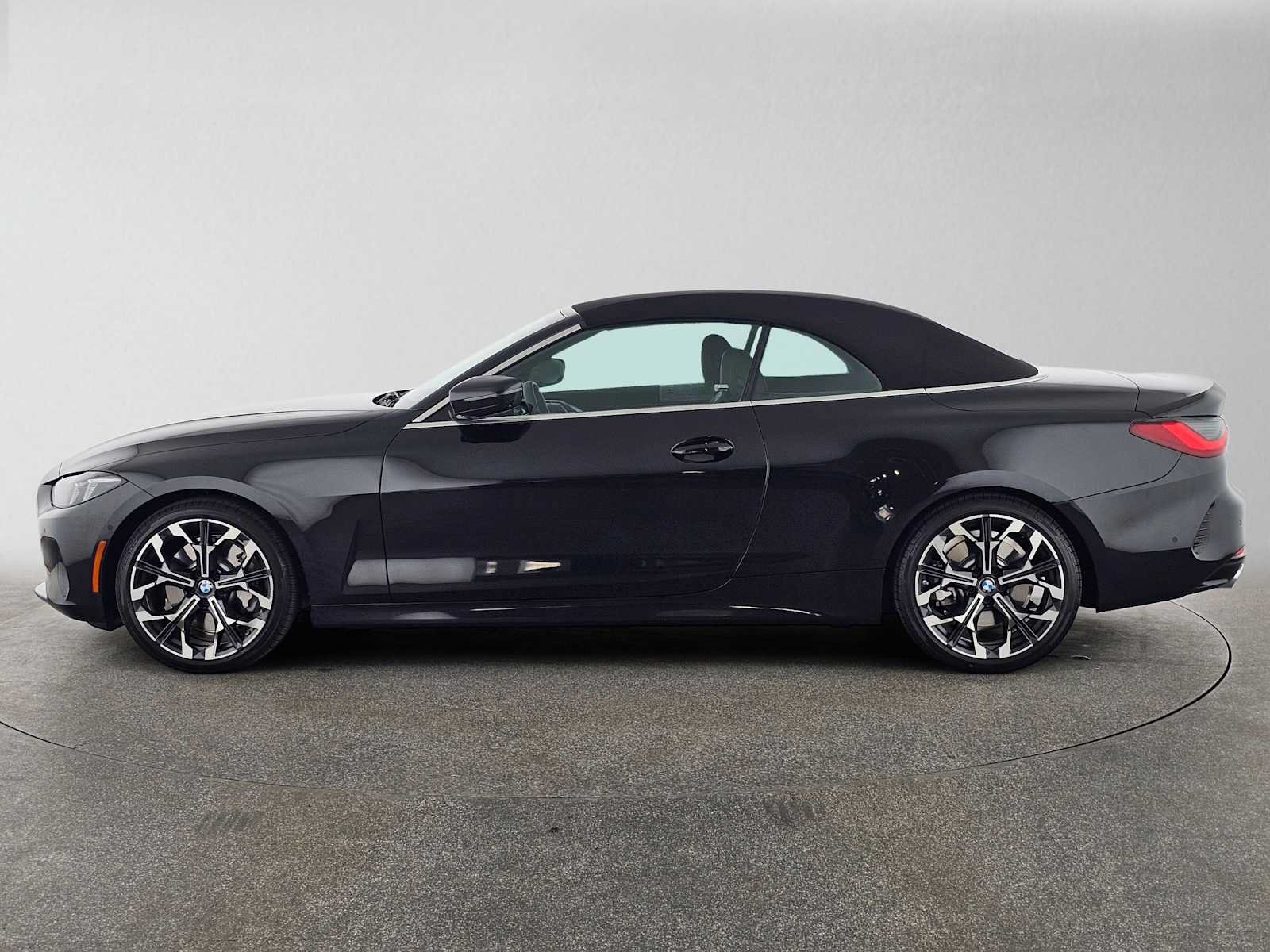Used 2026 BMW 430i Convertible w/ Premium Package RWD image 6