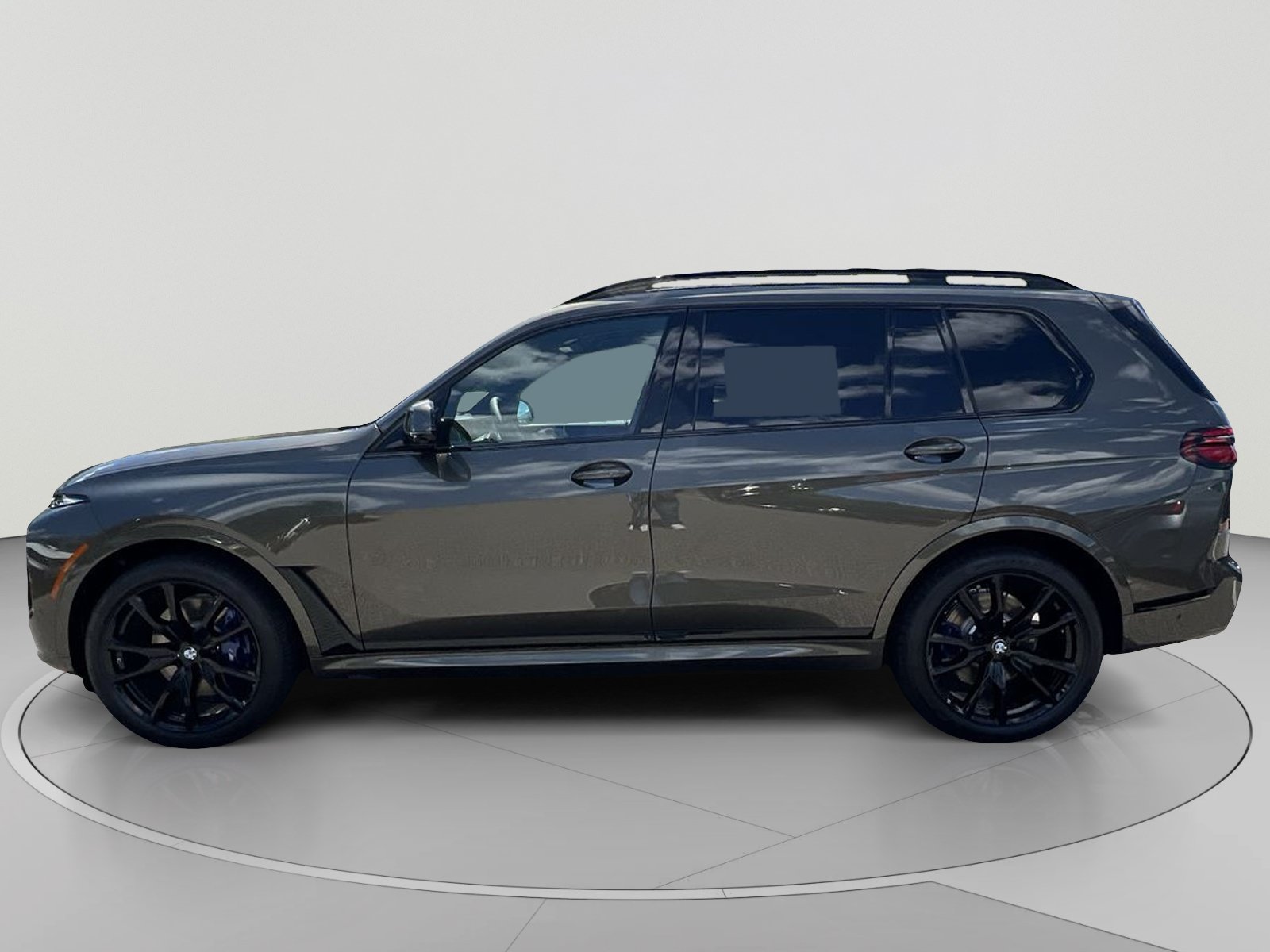 New 2027 BMW X7 xDrive40i w/ M Sport Package AWD/4WD image 2