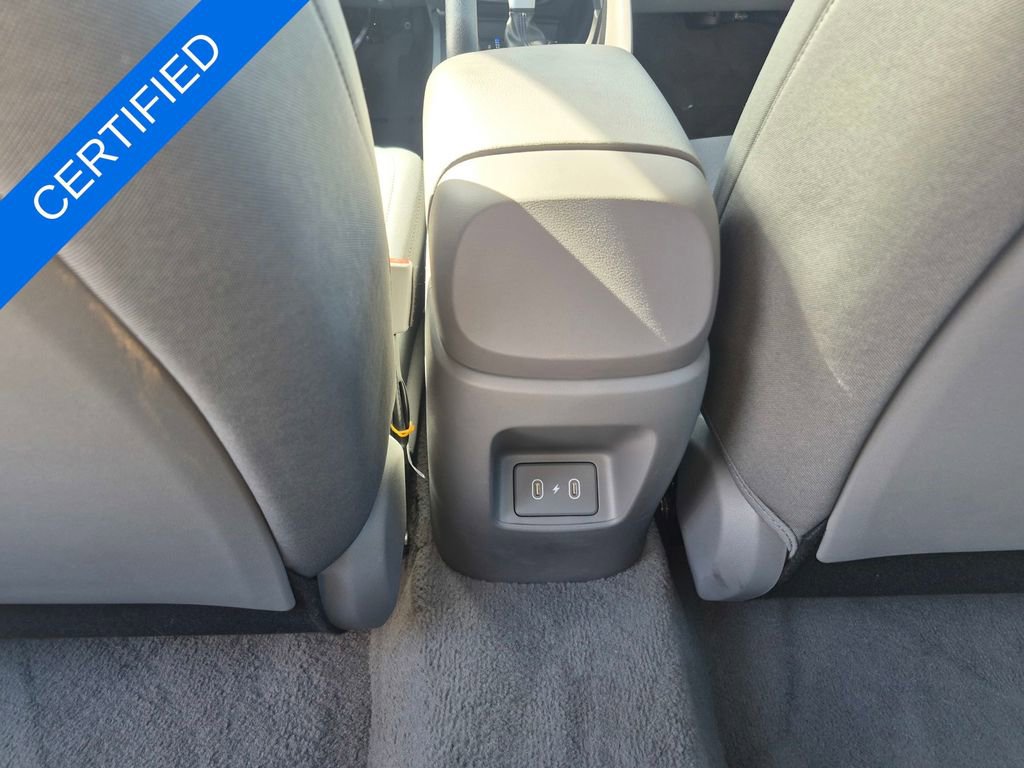 Used 2025 Hyundai Elantra SE image 22