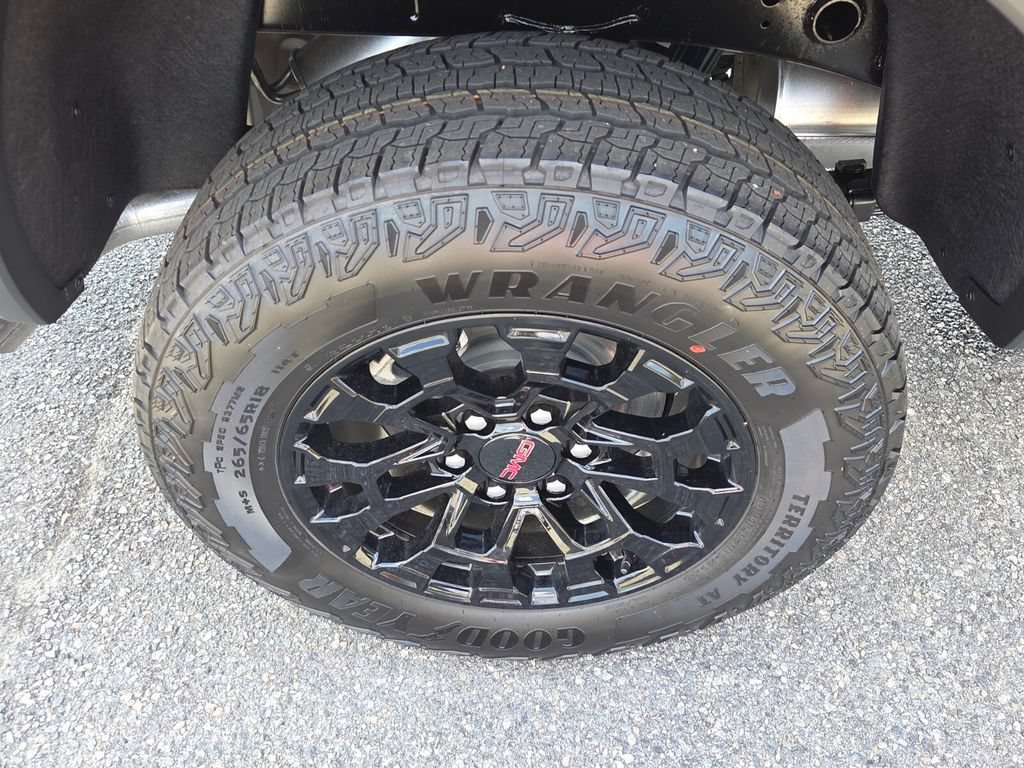 New 2026 GMC Canyon Elevation w/ Convenience Package RWD image 13