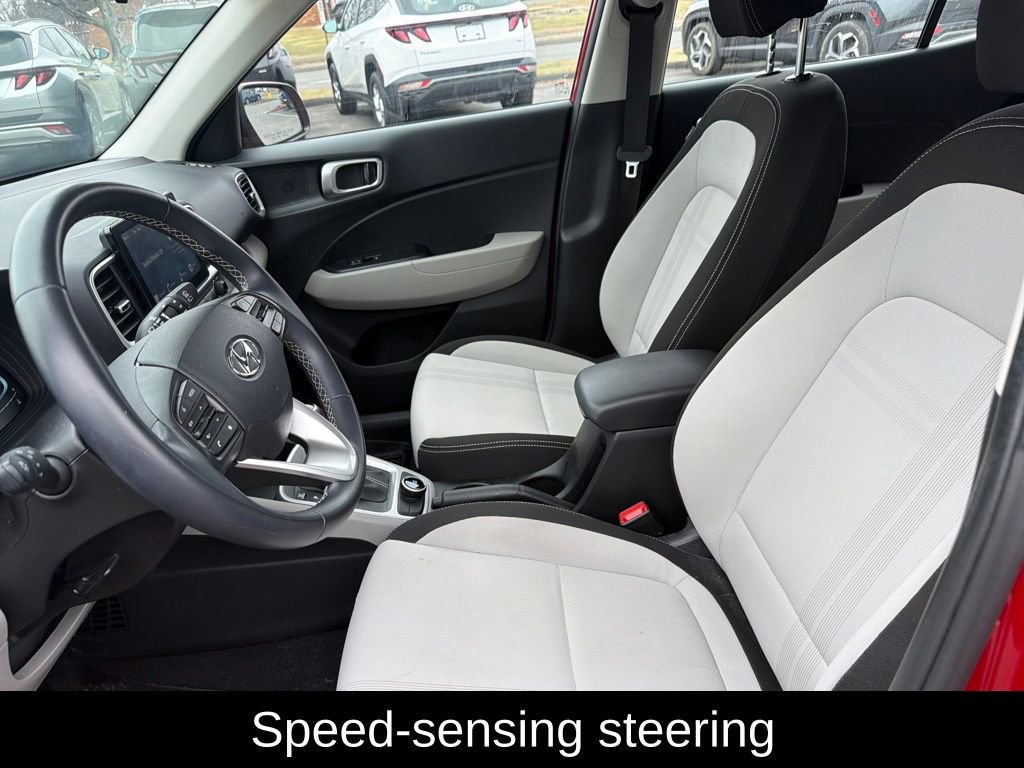 Certified 2023 Hyundai Venue SEL image 13