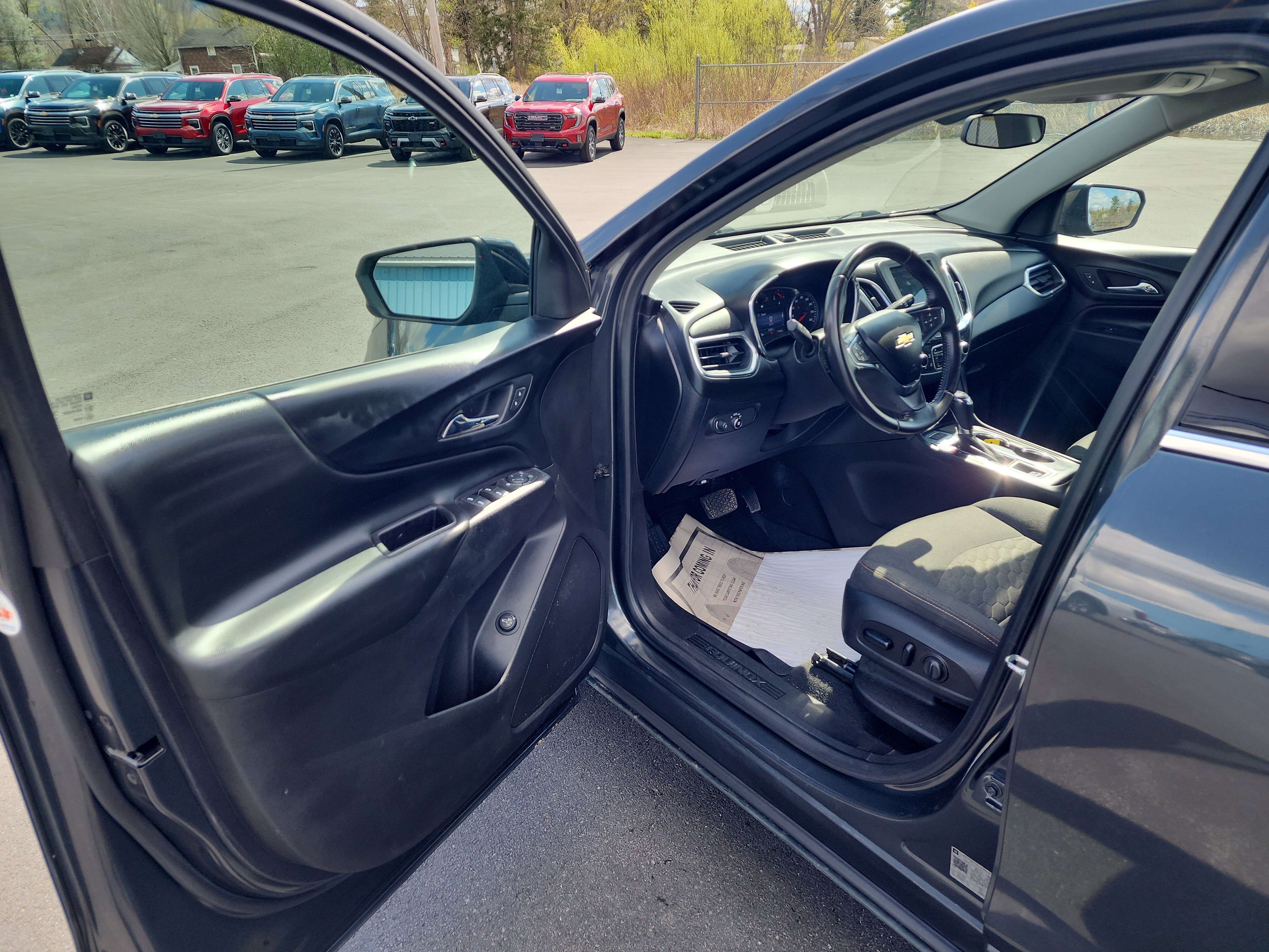 Used 2019 Chevrolet Equinox LT image 10