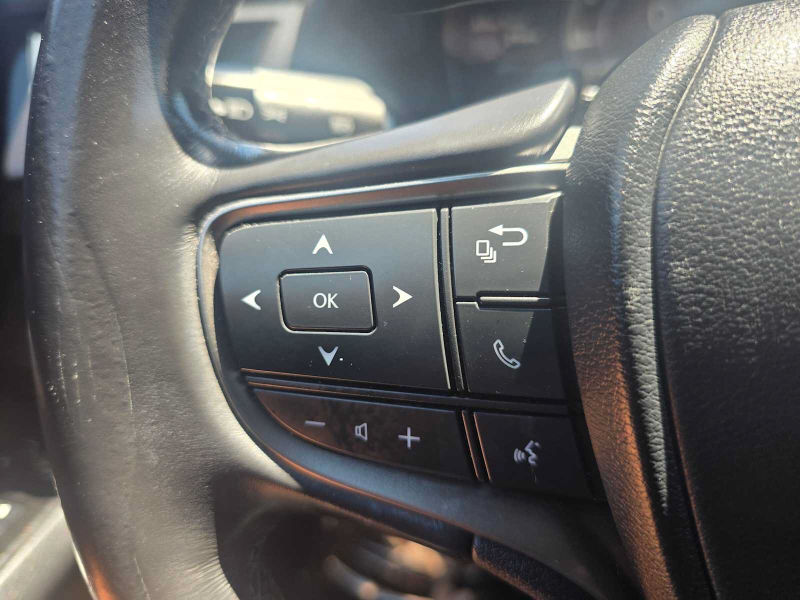 Used 2019 Lexus UX 200 FWD image 33