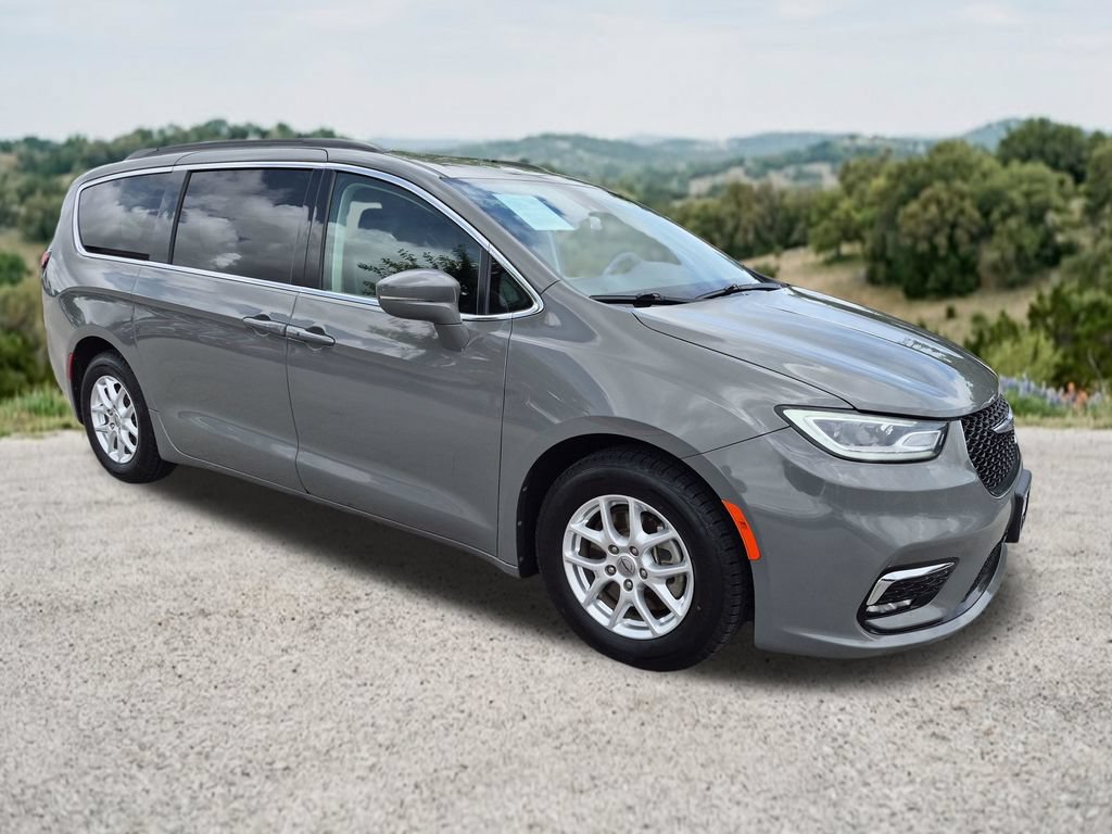 Used 2022 Chrysler Pacifica Touring-L FWD image 1