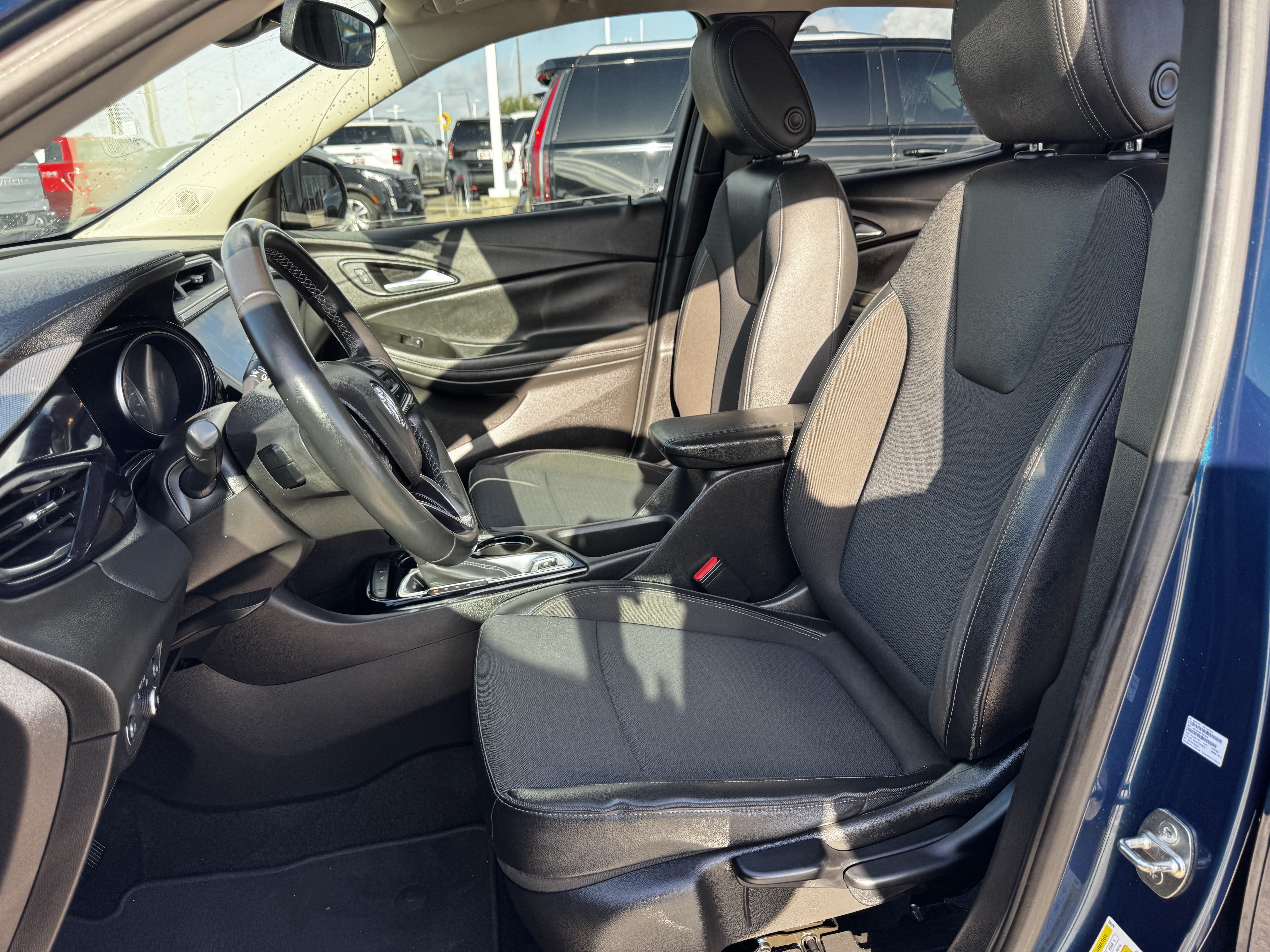 Used 2020 Buick Encore GX Preferred FWD image 27
