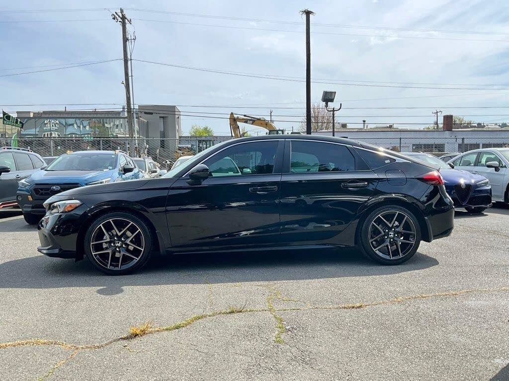 Used 2024 Honda Civic Sport Touring image 5