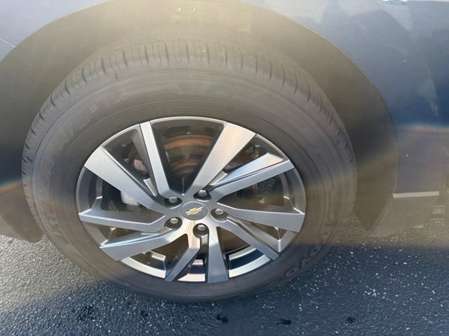 Used 2022 Chevrolet Equinox Premier AWD/4WD image 32