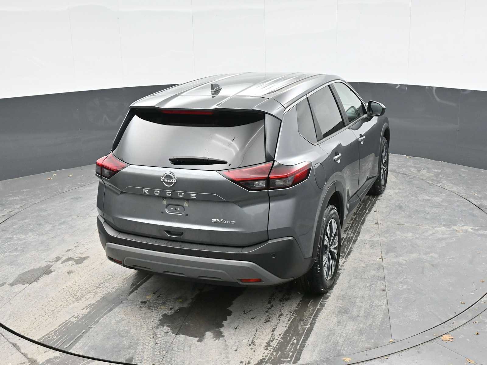 Used 2023 Nissan Rogue SV image 37