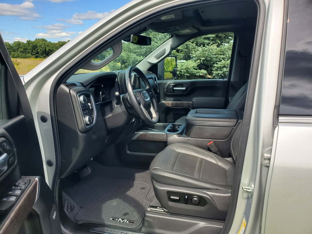 Used 2021 GMC Sierra 3500 Denali image 4