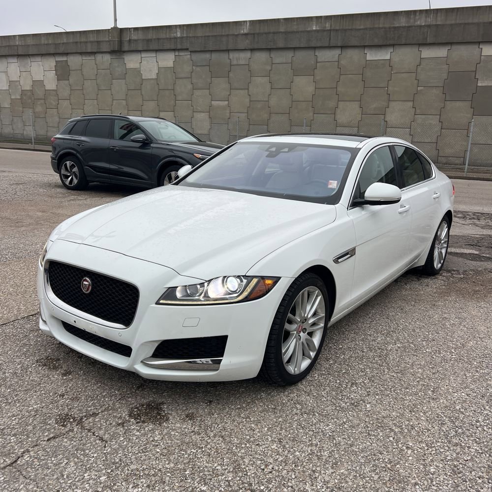 Used 2016 Jaguar XF Prestige image 2