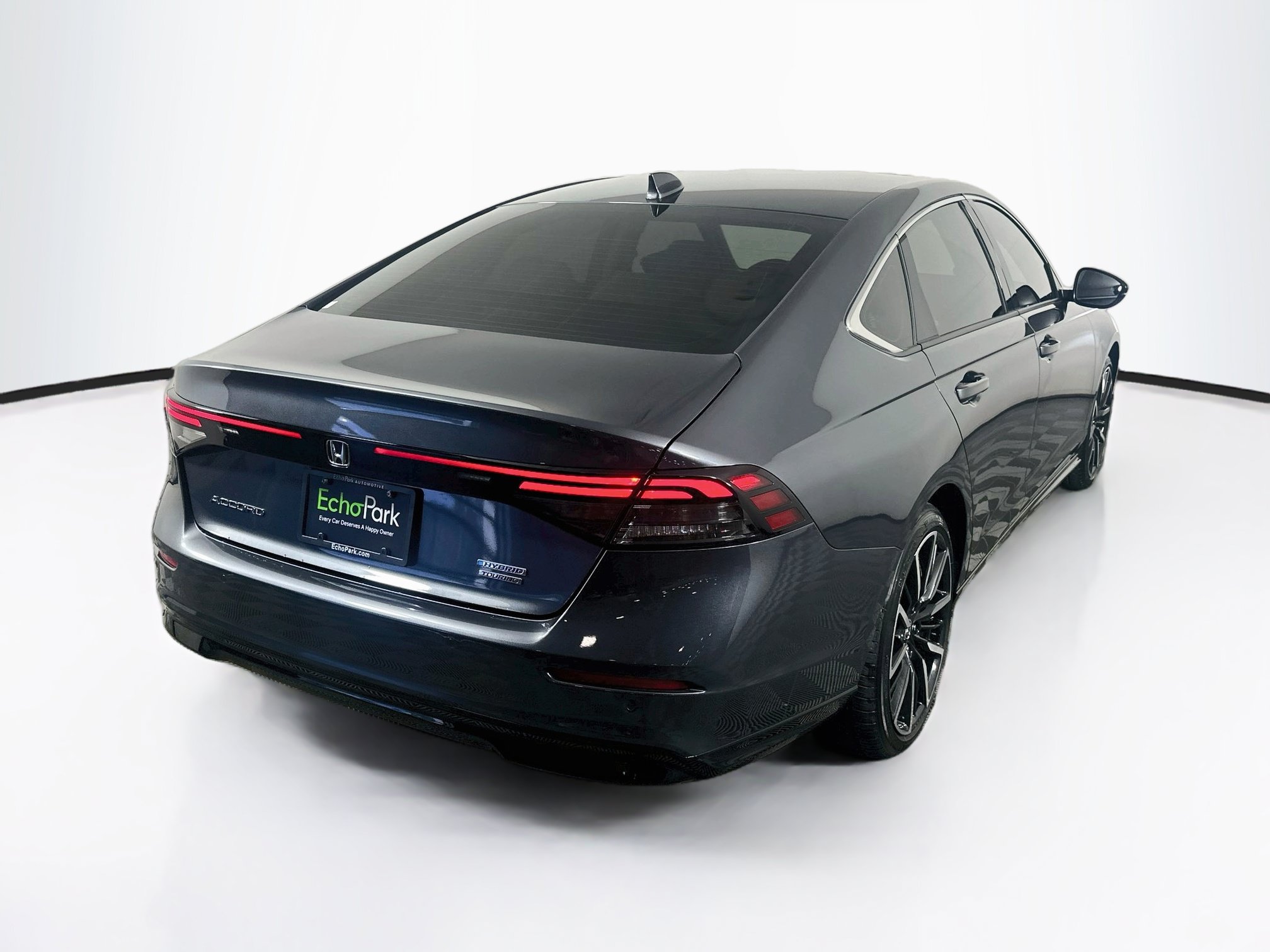Used 2025 Honda Accord Touring image 9