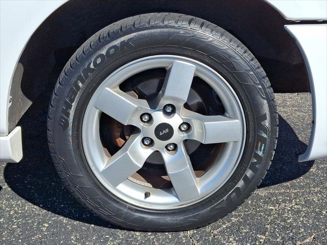 Used 2001 Ford F150 Lightning RWD image 25