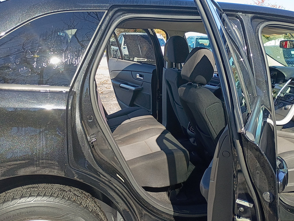 Used 2014 Ford Edge SEL FWD image 15