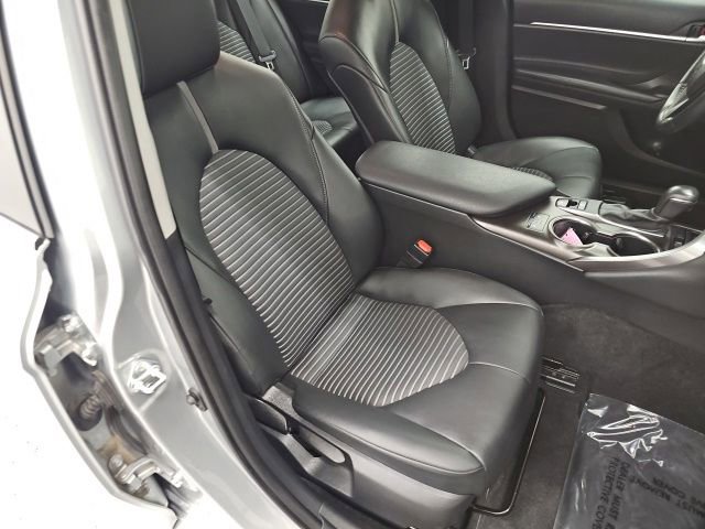 Used 2021 Toyota Camry SE w/ Cold Weather Package AWD/4WD image 36