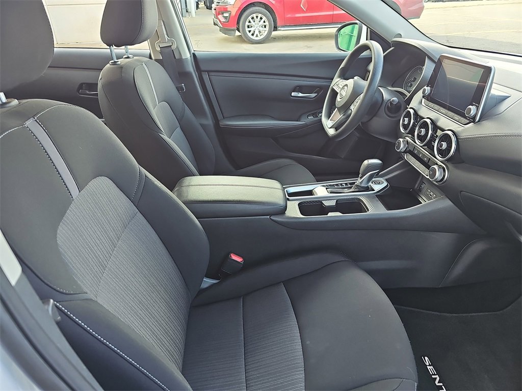 Used 2024 Nissan Sentra SV image 10