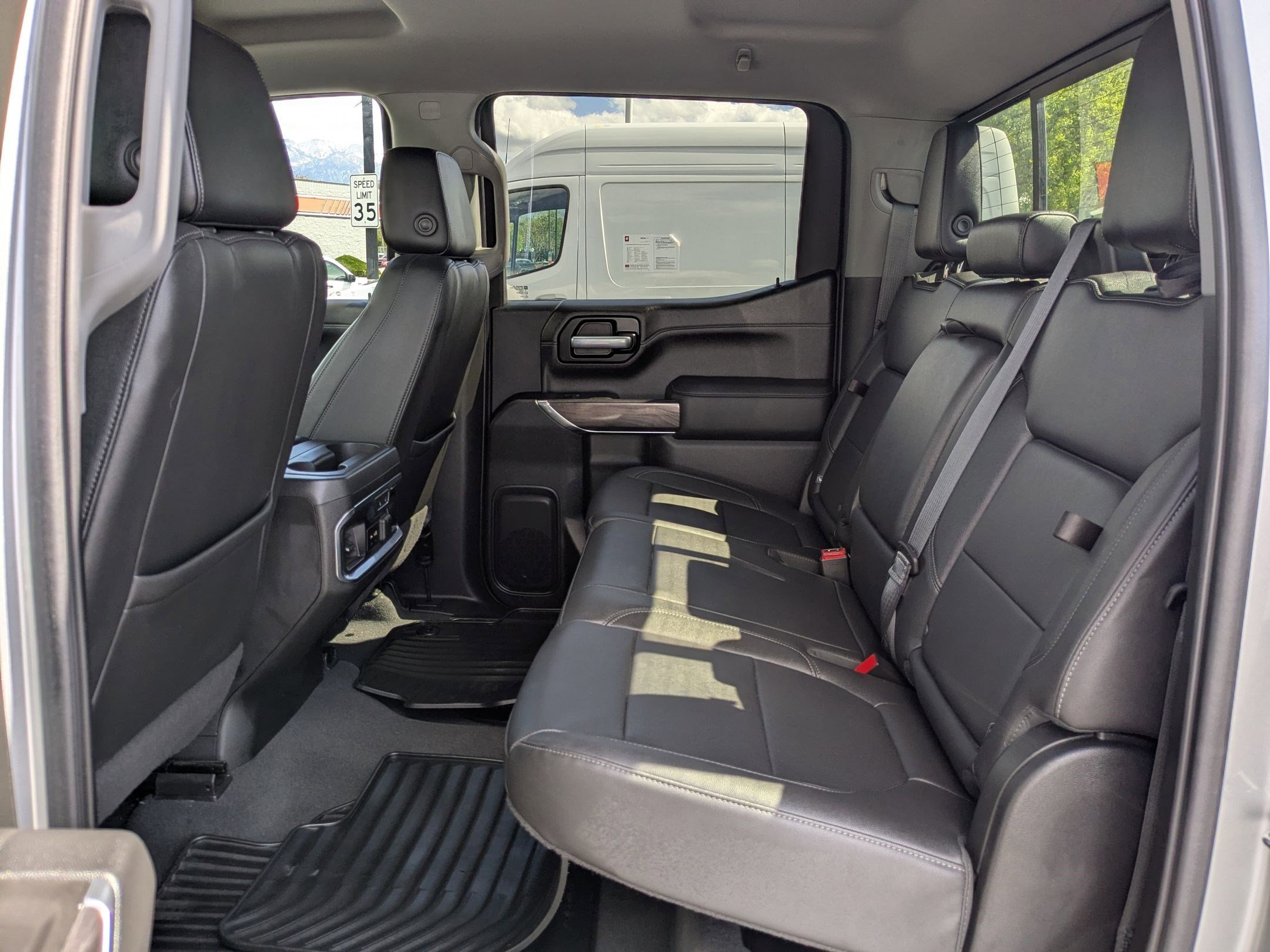 Used 2021 Chevrolet Silverado 1500 LTZ w/ Z71 Off-Road Package AWD/4WD image 28