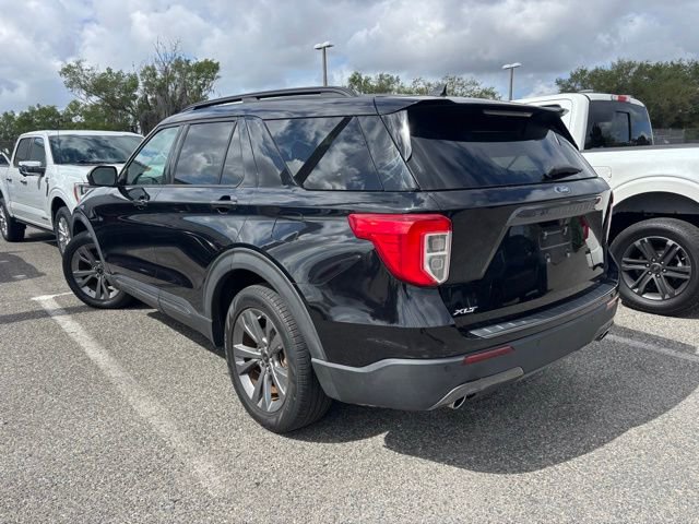 Used 2021 Ford Explorer XLT w/ Equipment Group 202A RWD image 9