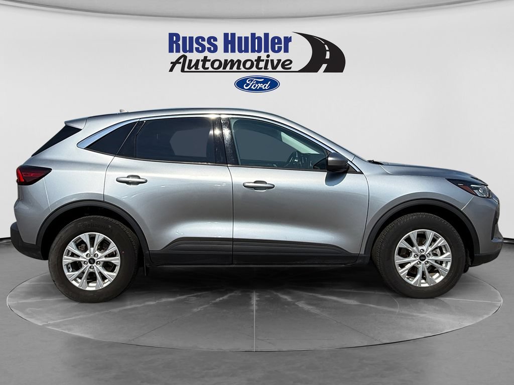 Used 2023 Ford Escape Active w/ Tech Pack #2 AWD/4WD image 8