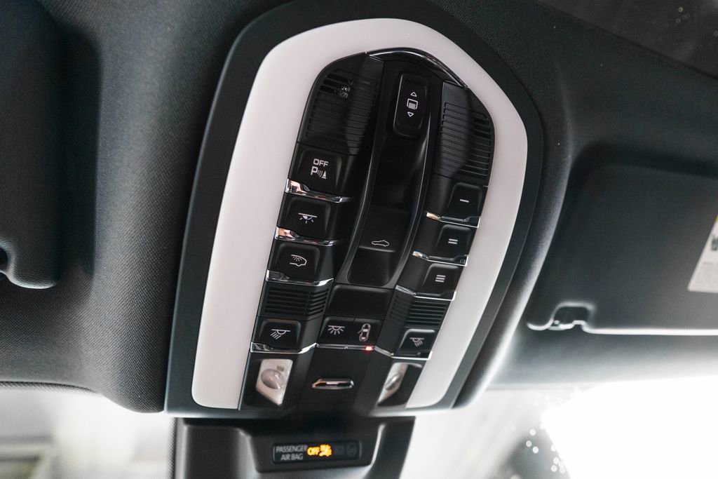 New 2026 Porsche Macan S image 27