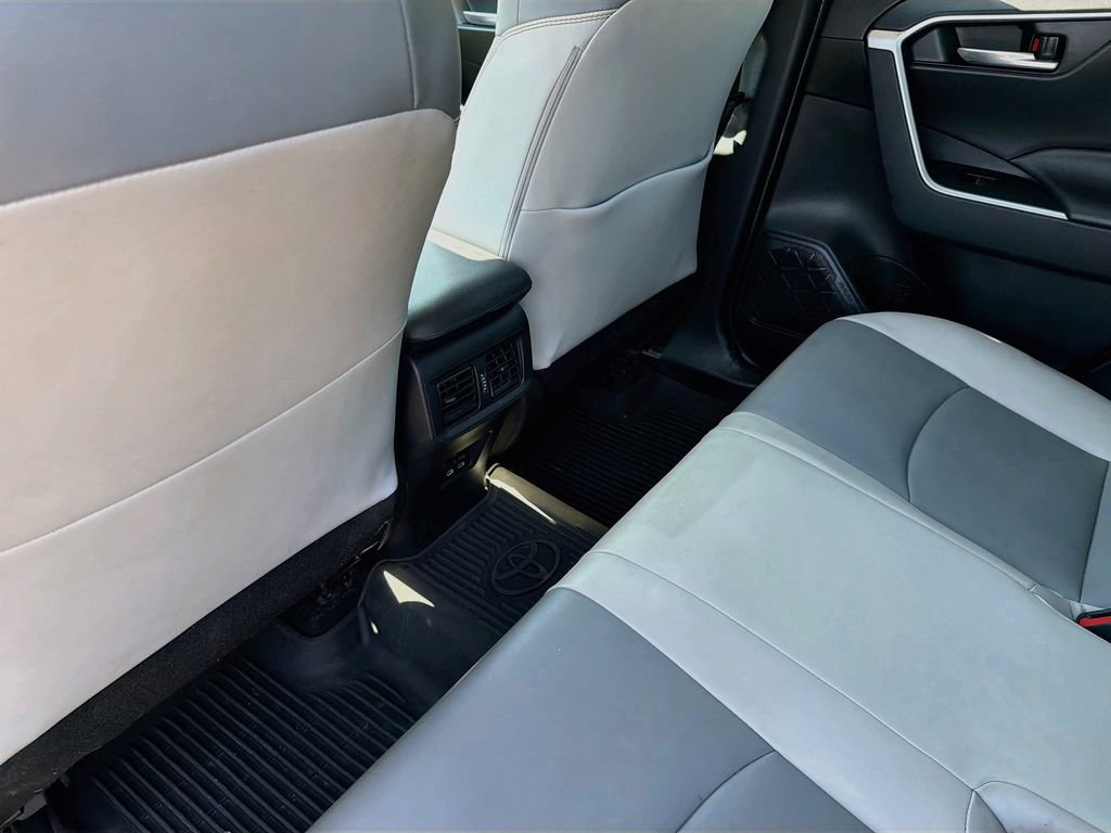 Used 2024 Toyota RAV4 XLE AWD/4WD image 23