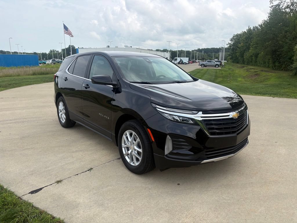 Used 2024 Chevrolet Equinox LT FWD image 11