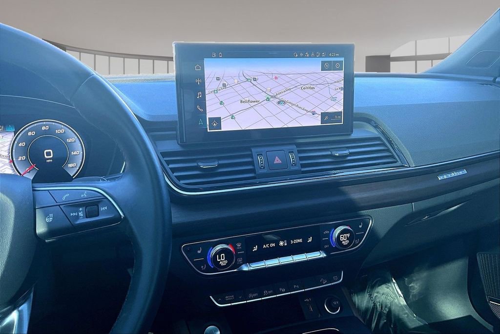 Used 2021 Audi Q5 Prestige w/ Prestige Package image 9