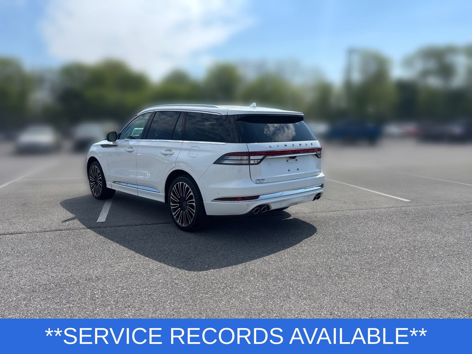 Certified 2024 Lincoln Aviator Black Label w/ Class IV Trailer Tow Package AWD/4WD image 3