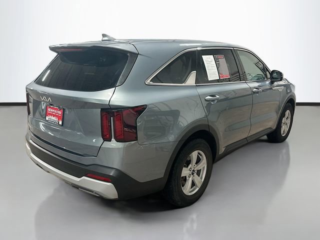 Used 2024 Kia Sorento LX image 6