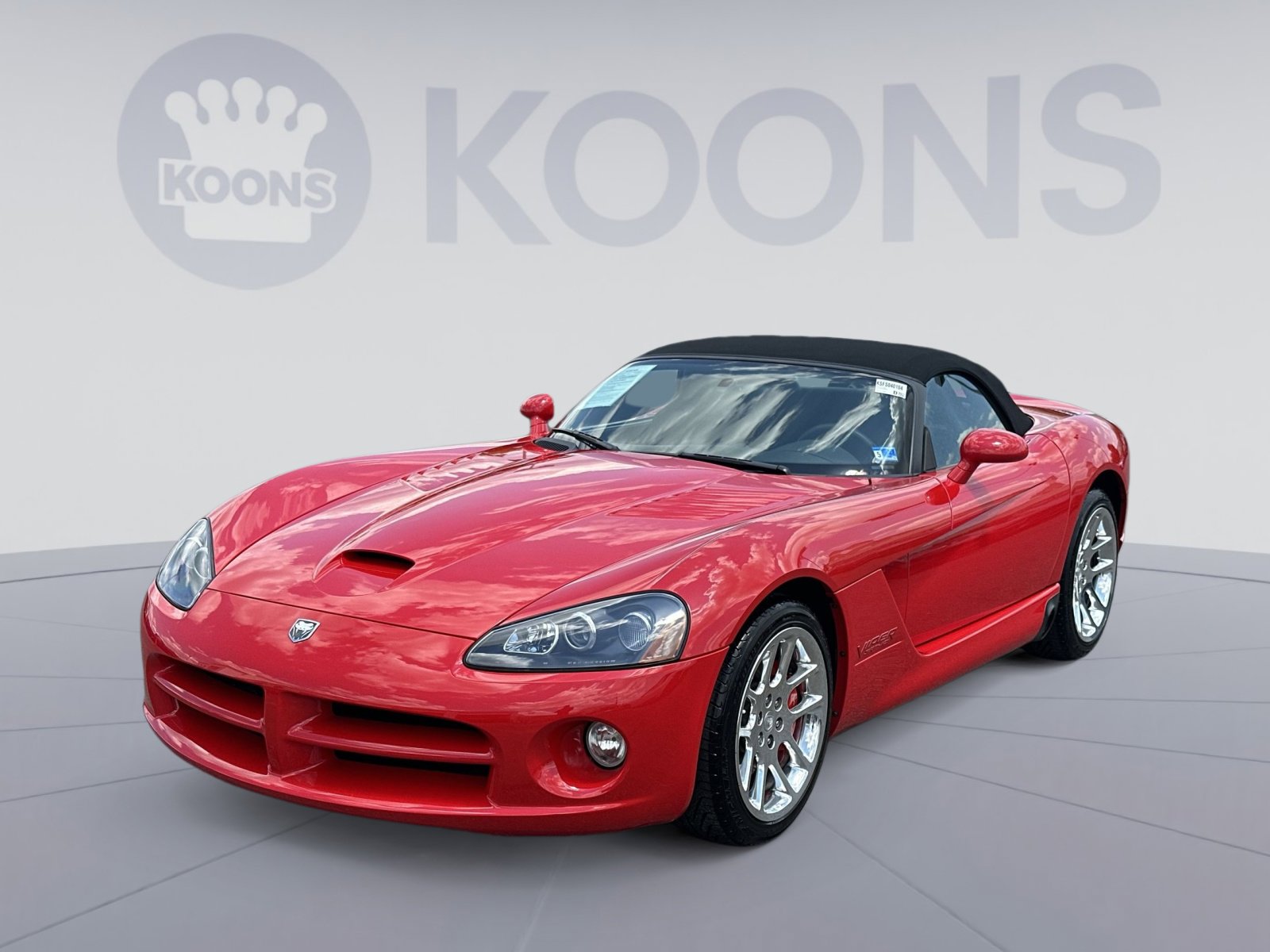 Used 2004 Dodge Viper SRT-10 RWD image 1
