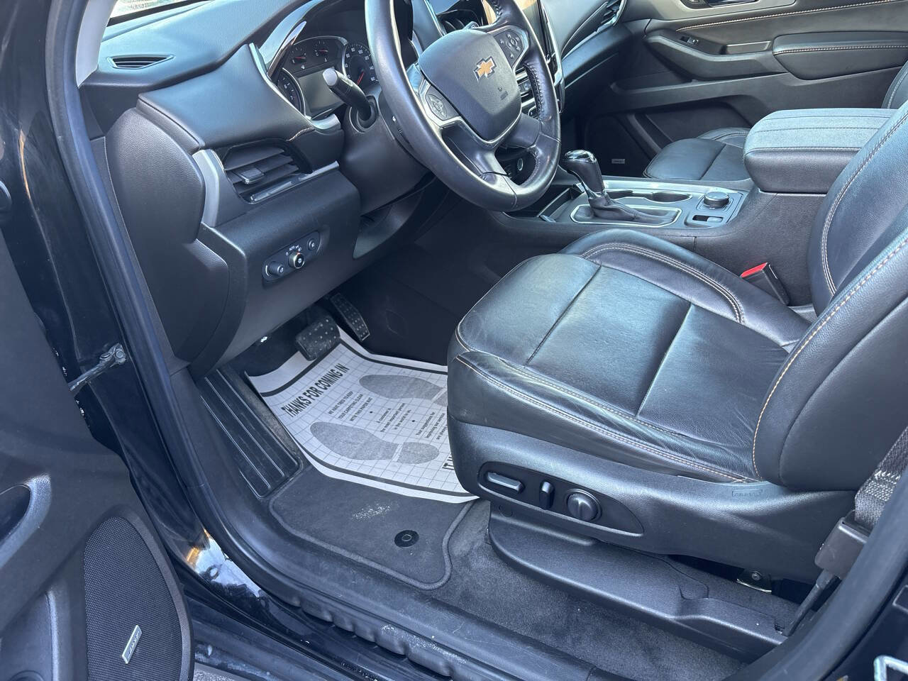 Used 2020 Chevrolet Traverse LT w/ LT Premium Package image 6