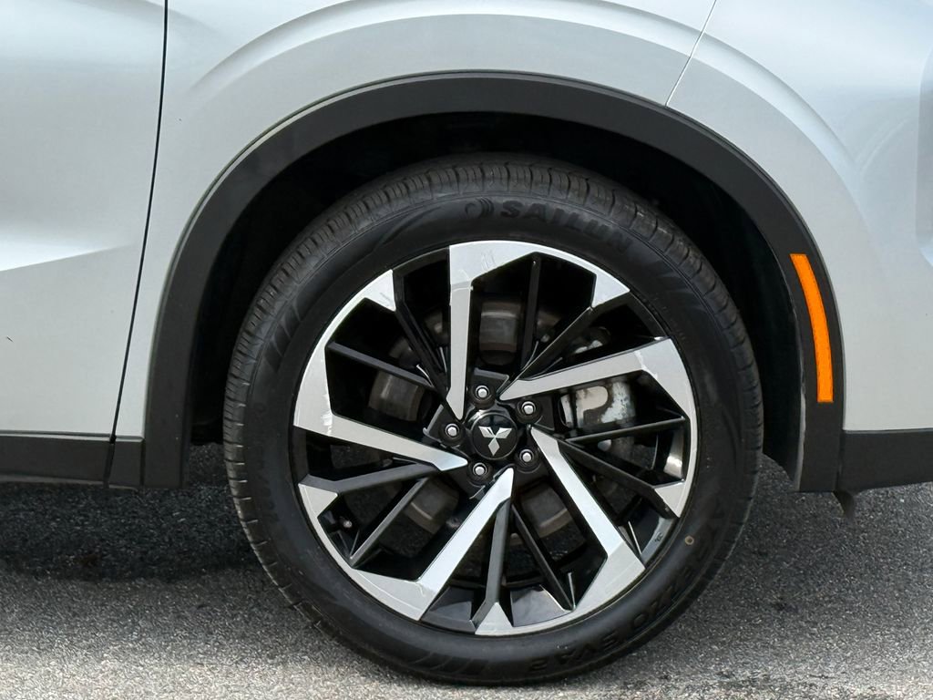 Used 2024 Mitsubishi Outlander SE image 7