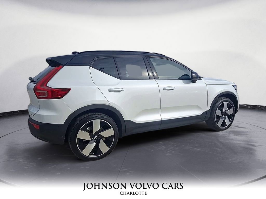 New 2026 Volvo EX40 Plus w/ Climate Package image 7