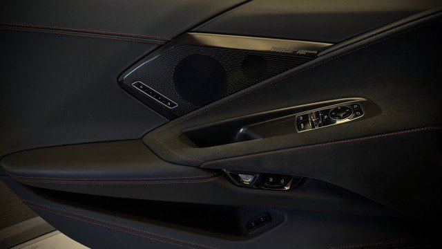 Used 2024 Chevrolet Corvette Stingray Premium Cpe w/ Z51 Performance Package RWD image 16