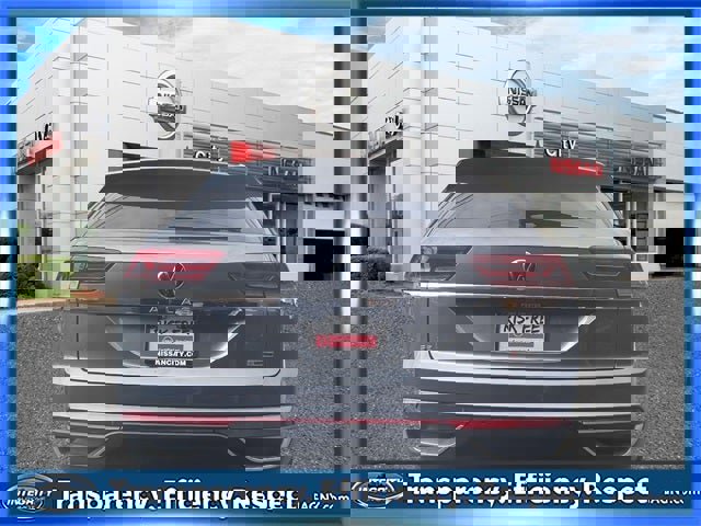 Used 2022 Volkswagen Atlas Cross Sport SE image 7