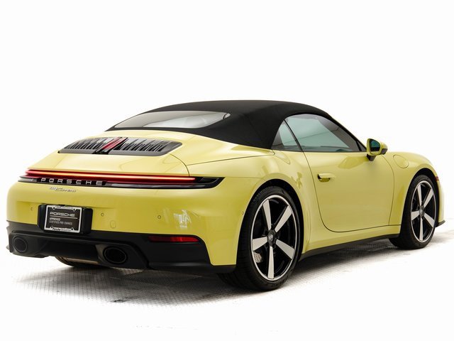 Certified 2025 Porsche 911 Carrera image 34