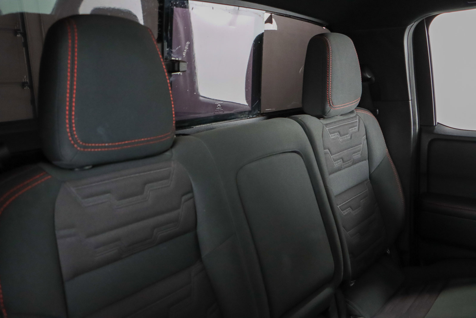 Used 2023 Nissan Frontier PRO-4X w/ Technology Package image 29